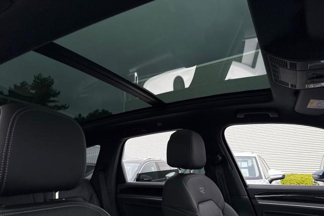 VOLKSWAGEN Touareg Photo 24