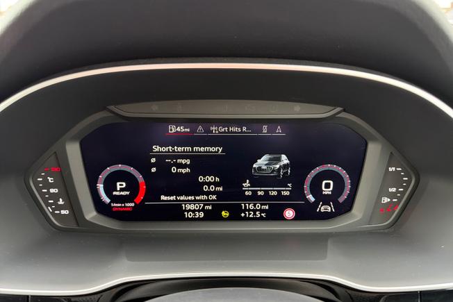 Audi Q3 Photo 16