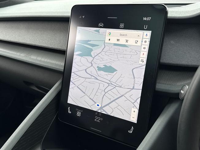 POLESTAR Polestar 2 Photo 14