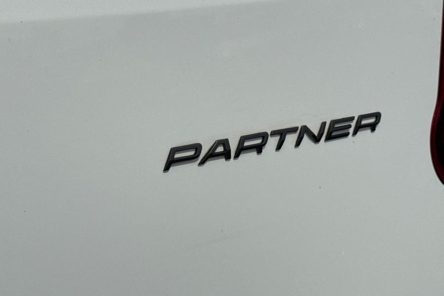 Peugeot PARTNER Photo autoimg-2ddc73bd23a793a60ae5e7f5e420c1ab5699b867.jpg