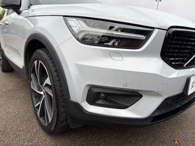 VOLVO Xc40 Photo 19