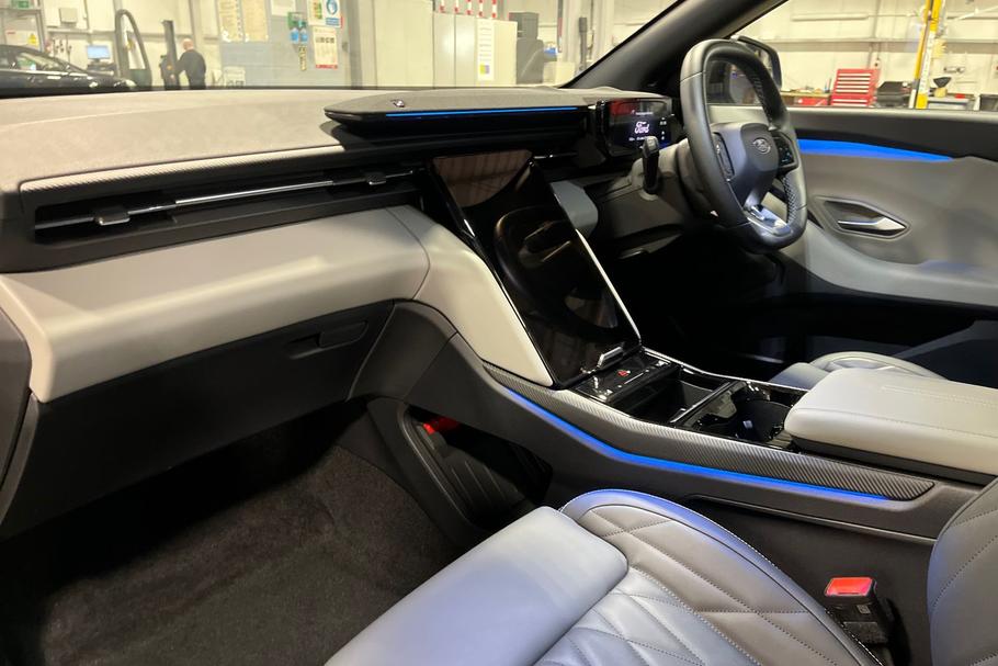 Used Ford Explorer 18