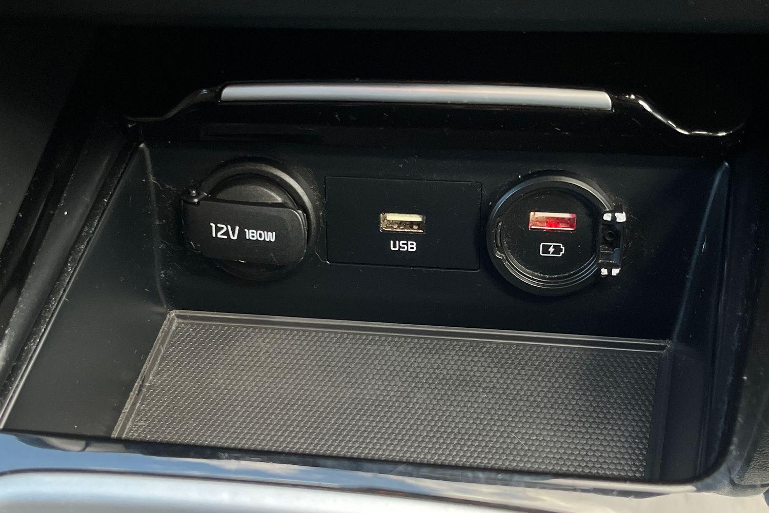 Kia XCEED Photo 33
