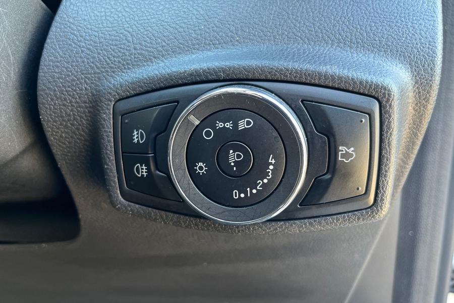 Ford KA+ Photo autoimg-2dec580f66de0d6a27a765e913c86216c99a6a76.jpg