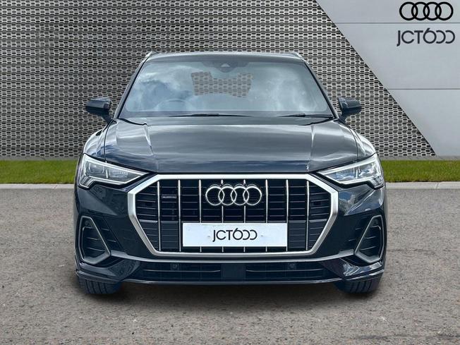 Audi Q3 Photo 8