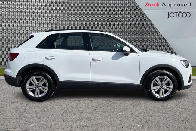 Audi Q3 Photo 4