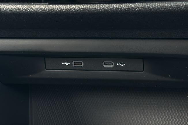 VOLKSWAGEN Golf Photo 26