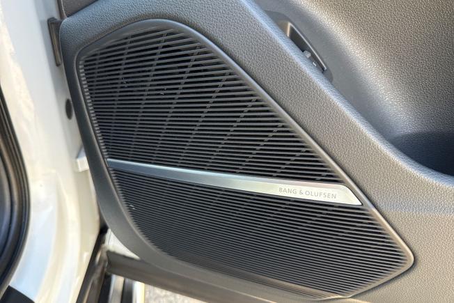 AUDI Q7 Photo 39