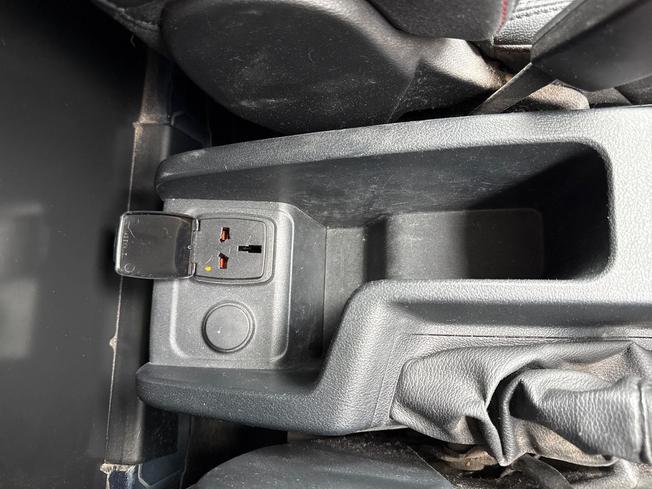 FORD Transit Connect Photo 48