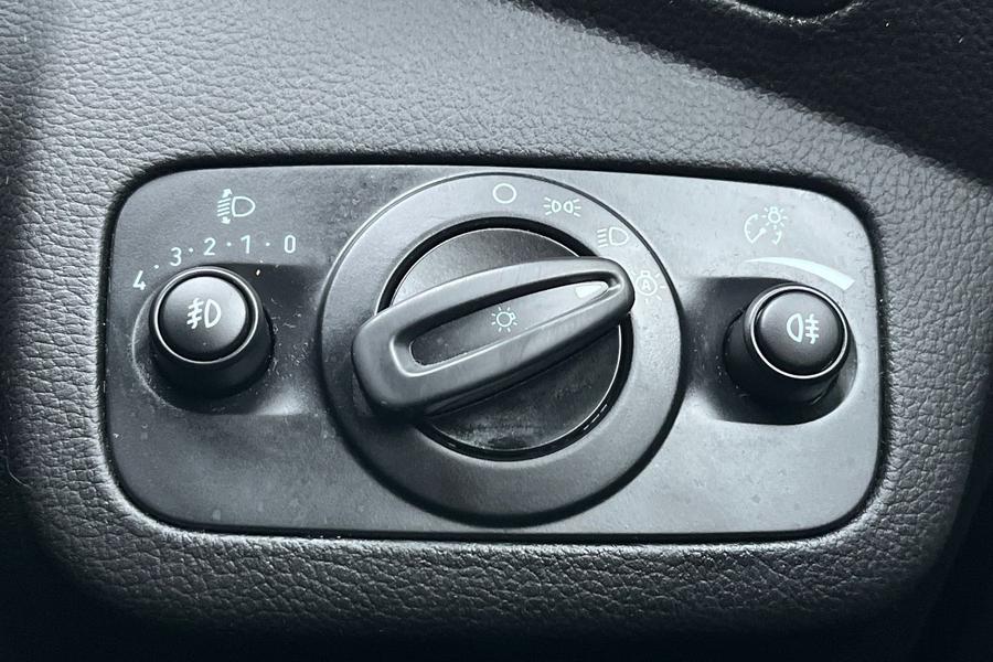 Ford KUGA Photo autoimg-2df2d58de6ac2d2e83cfb1cc1df976c3c17649c3.jpg