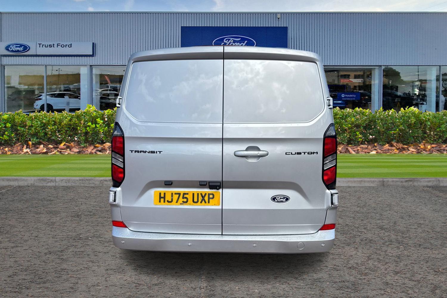 Ford TRANSIT CUSTOM Photo 12