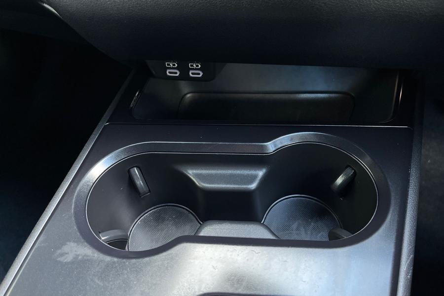 Lexus UX Photo autoimg-2df97c6be936cca71b1b119e0a8280bdff36373d.jpg
