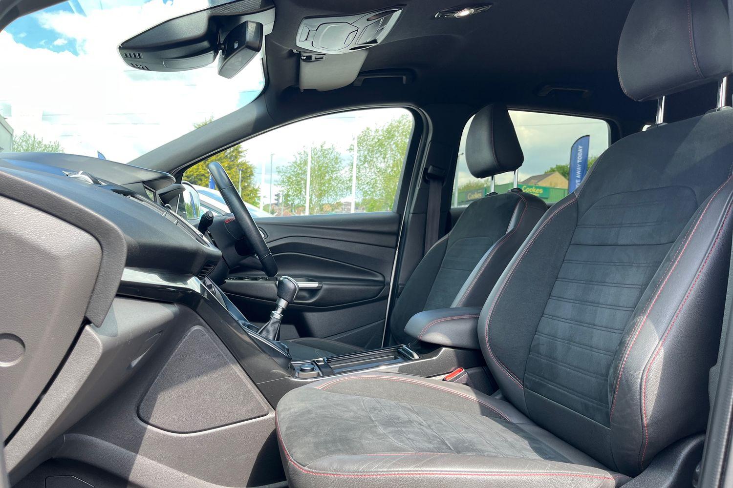 Ford Kuga Photo 18