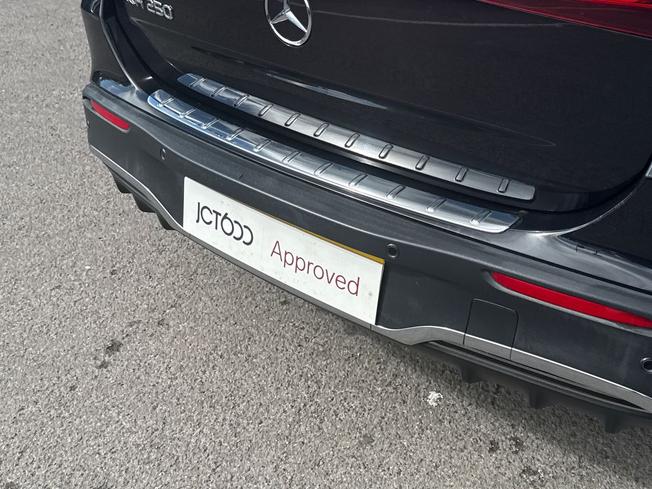 MERCEDES-BENZ Eqa Photo 33