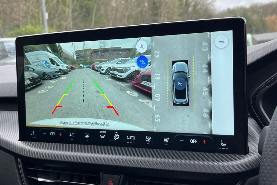 Ford Kuga Photo autoimg-2e004eb9994c9e419c0c916177f568a46b5819a4.jpg