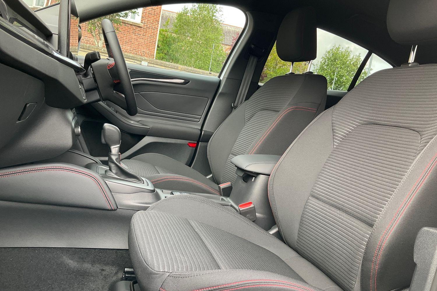 Ford Focus Photo 18
