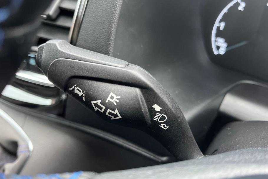 Used FORD TRANSIT CUSTOM YL23CZA 32