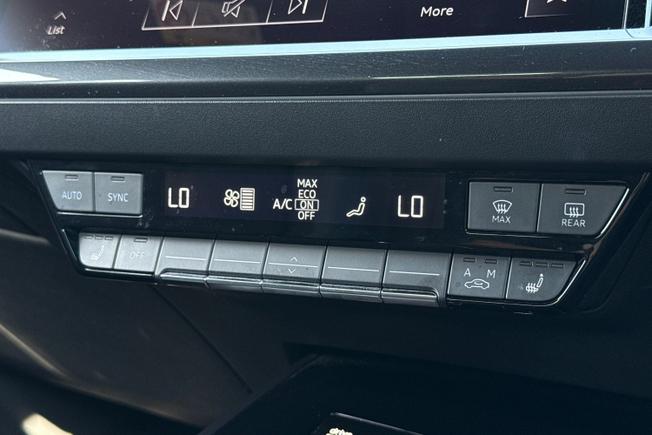 AUDI Q4 E-Tron Photo 27