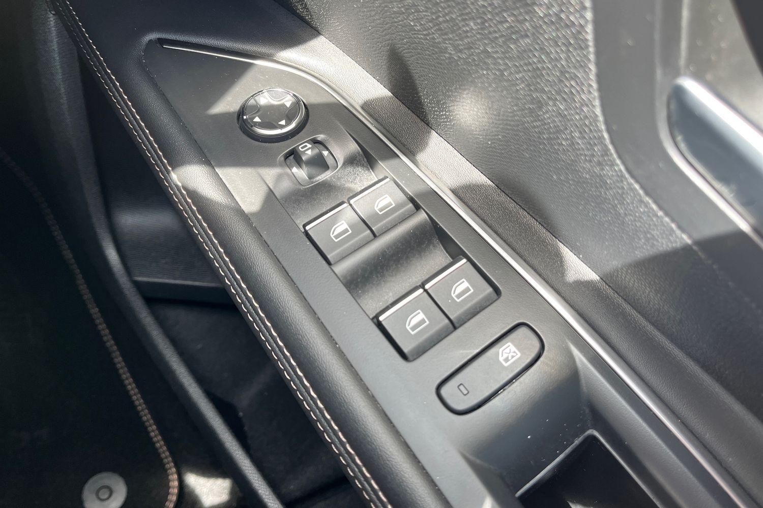 Peugeot 5008 Photo 15