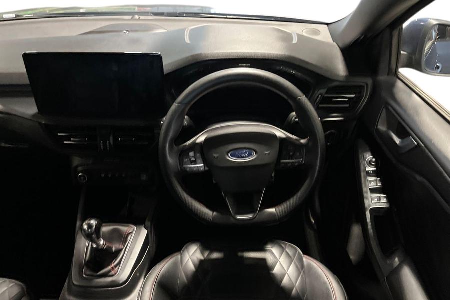 Ford FOCUS Photo autoimg-2e11ea1ddcb8200fec472ba98d93e2e210b15fe6.jpg
