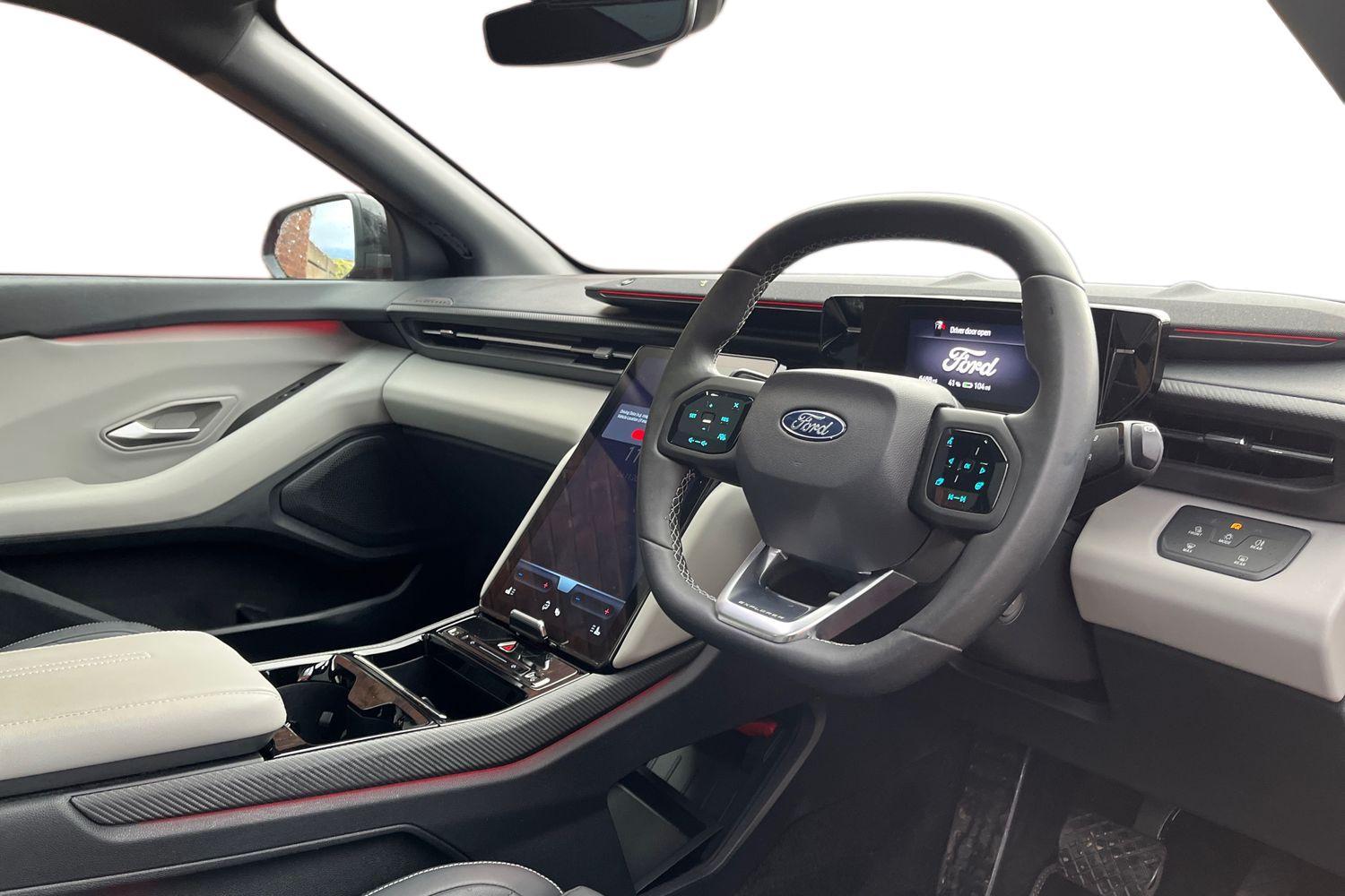 Ford Explorer Photo 8