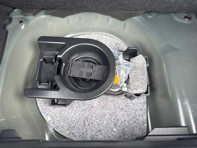 VAUXHALL Corsa Photo 25