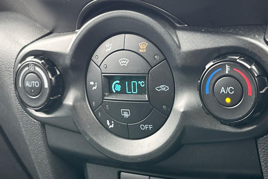 Ford ECOSPORT Photo autoimg-2e1bb0653434daef7aca85e1a71a12b4a57c2c6b.jpg