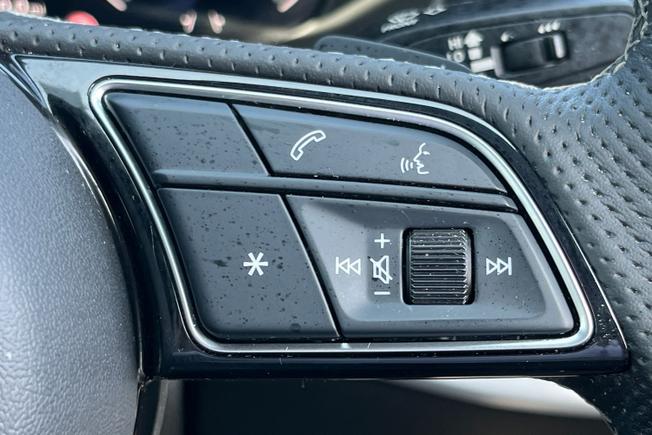 AUDI A4 Photo 17