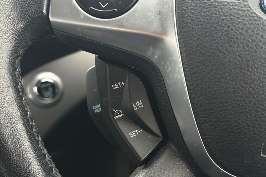 Ford KUGA Photo autoimg-2e205db186c3c6ccee81dda41c5bd758c5afeca8.jpg