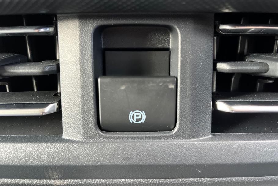 Used Ford TRANSIT CUSTOM KMZ4245 18