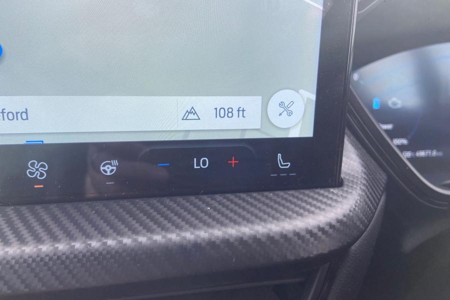 Ford Kuga Photo autoimg-2e25ff980456b3f89bb6f699ffc03405d33ebf0b.jpg