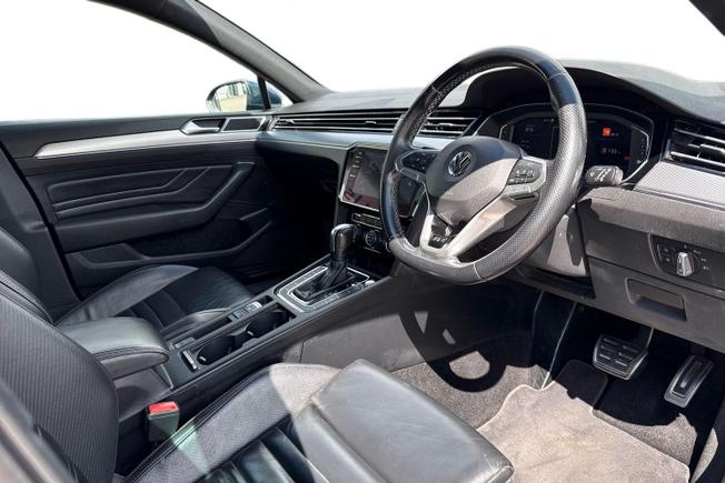 VOLKSWAGEN Passat Photo 6