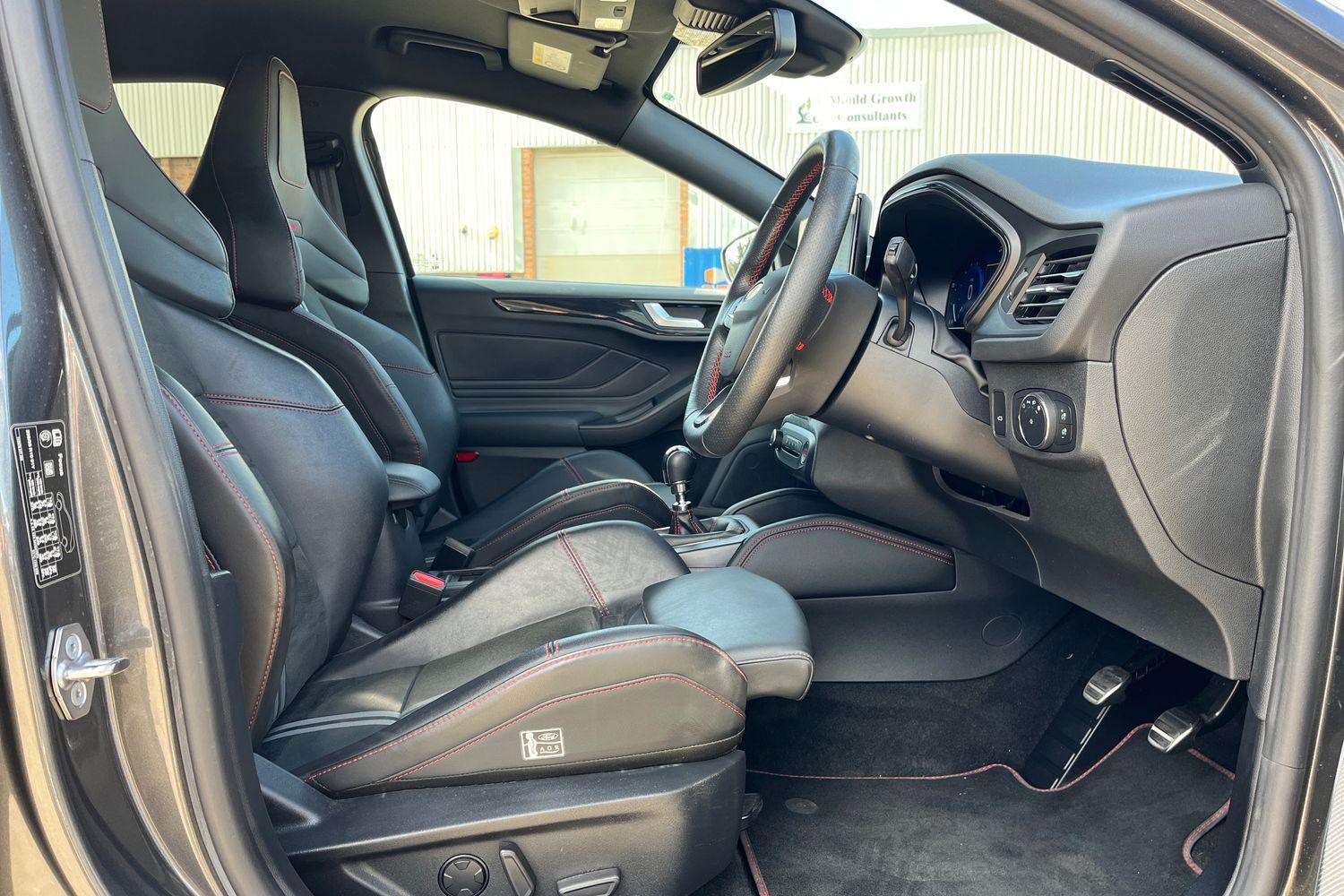 Ford Focus Photo 30