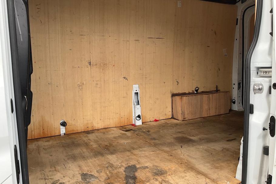 Used FORD TRANSIT LD23CXL 4