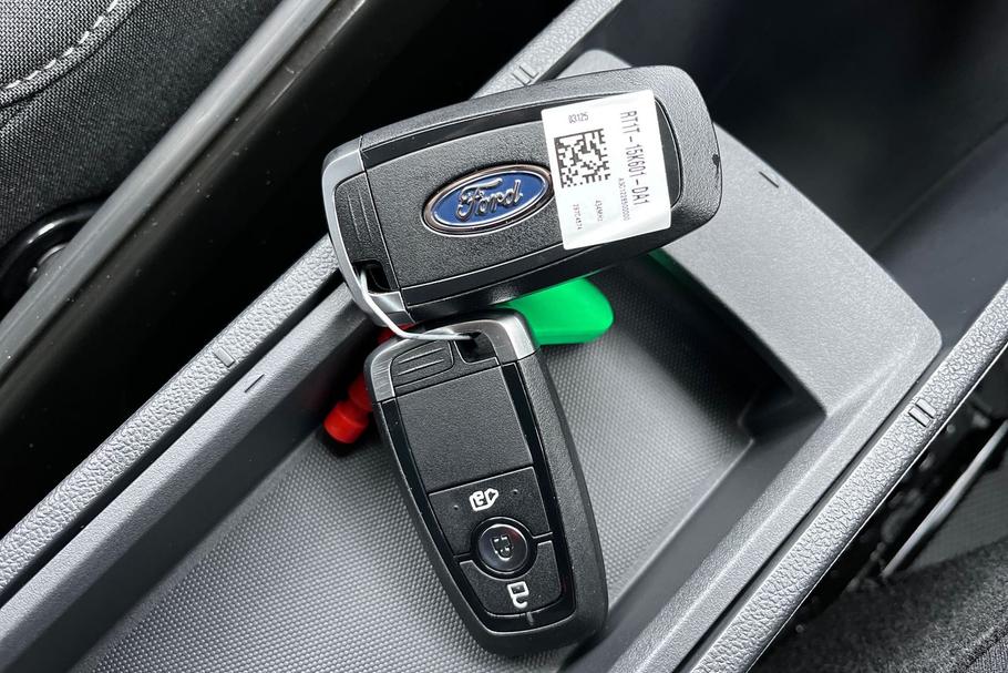 Used Ford E-TRANSIT COURIER LA75RDZ 19