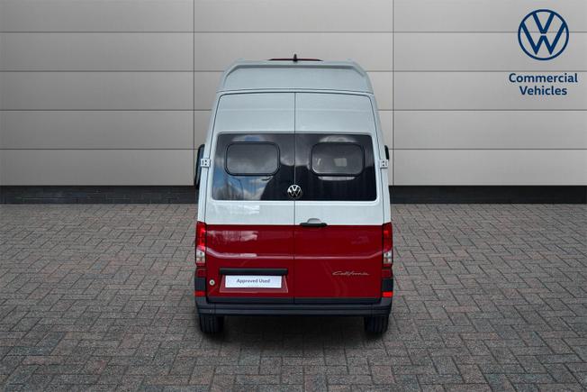 VOLKSWAGEN Grand California Photo 7