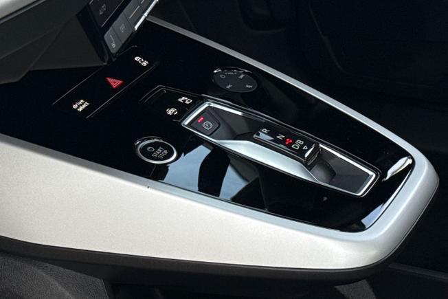 AUDI Q4 E-Tron Photo 46