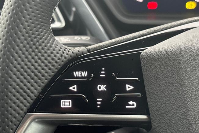 AUDI Q4 E-Tron Photo 16