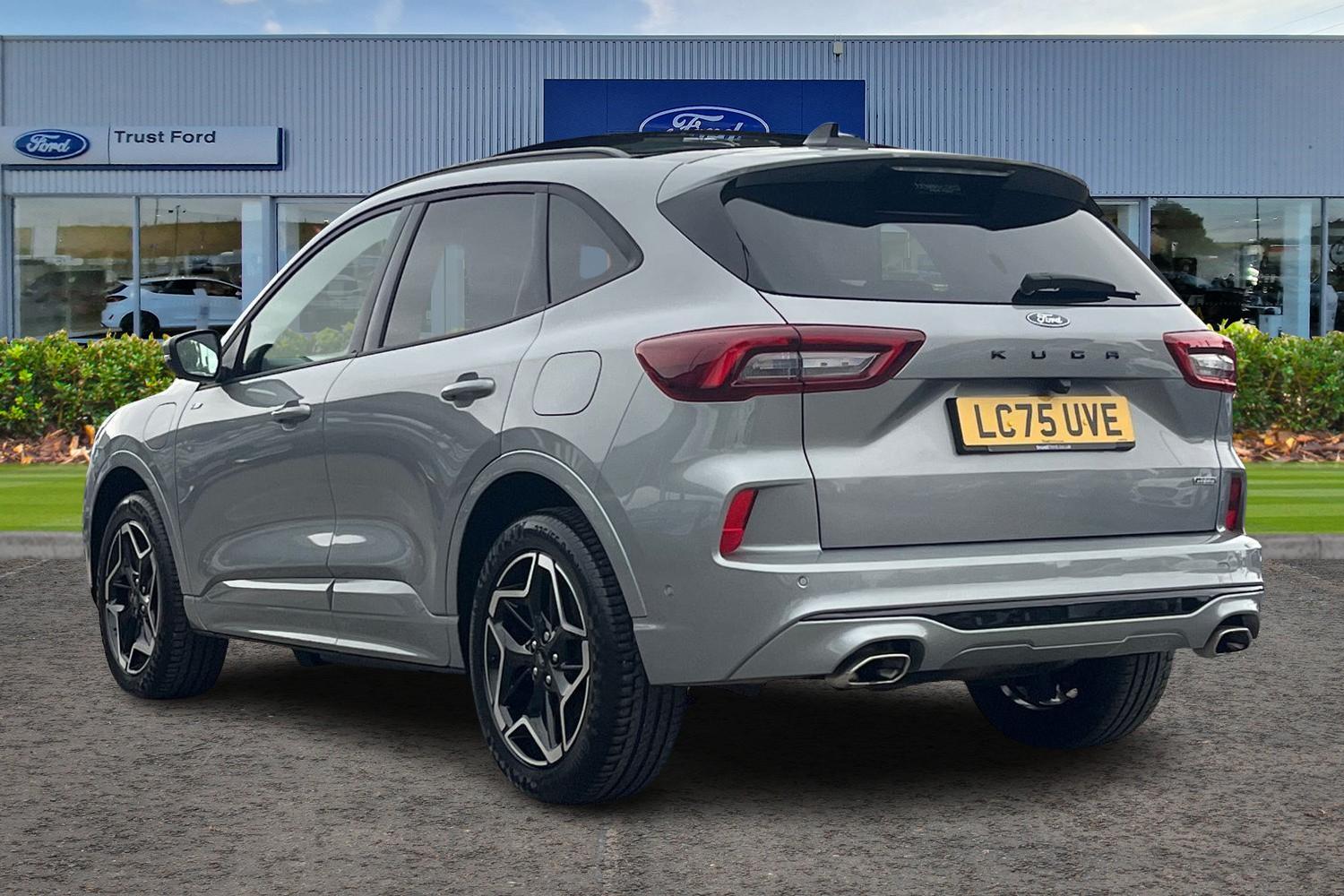 Ford Kuga Photo 1