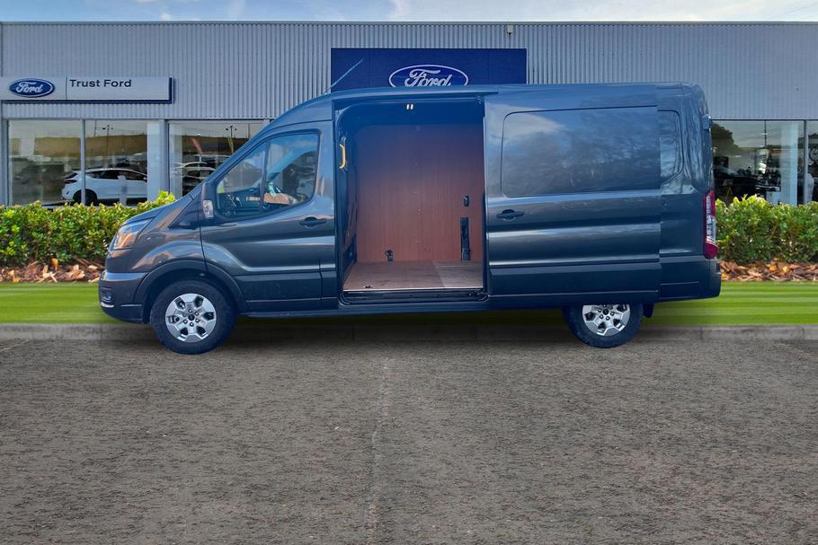 Used Ford TRANSIT 5