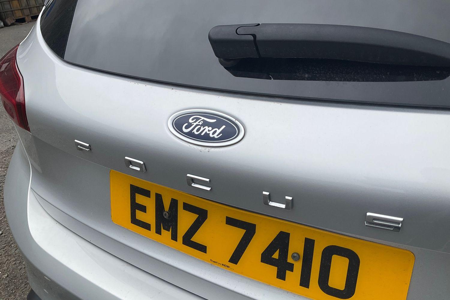 Ford Focus Photo 39