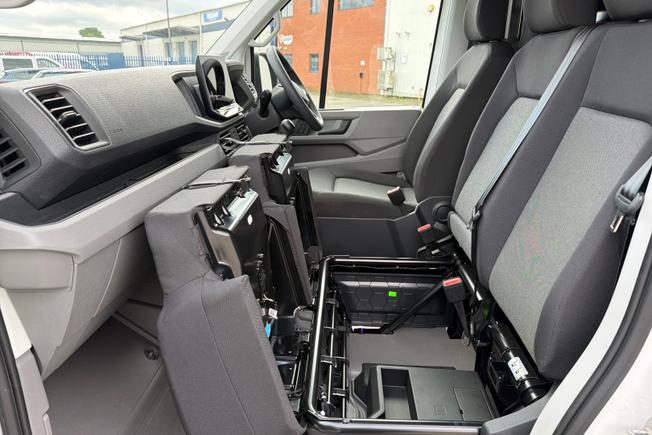 VOLKSWAGEN Crafter Photo 47