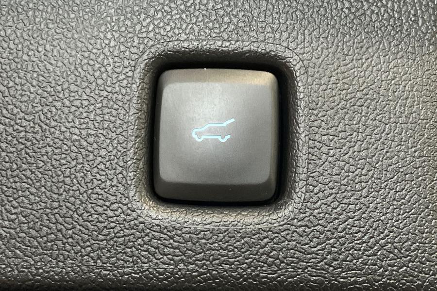 Ford Kuga Photo autoimg-2e36a2014256366a4a9e01ace45ba0bde8a5f1b4.jpg