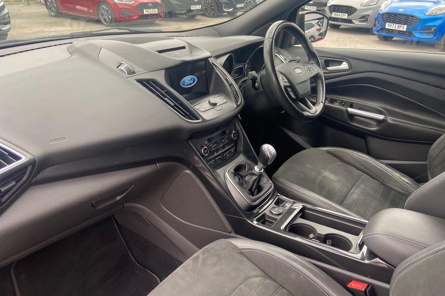 Ford KUGA Photo autoimg-2e3dd61dac87a740c0a7c789318539fc56b11f13.jpg