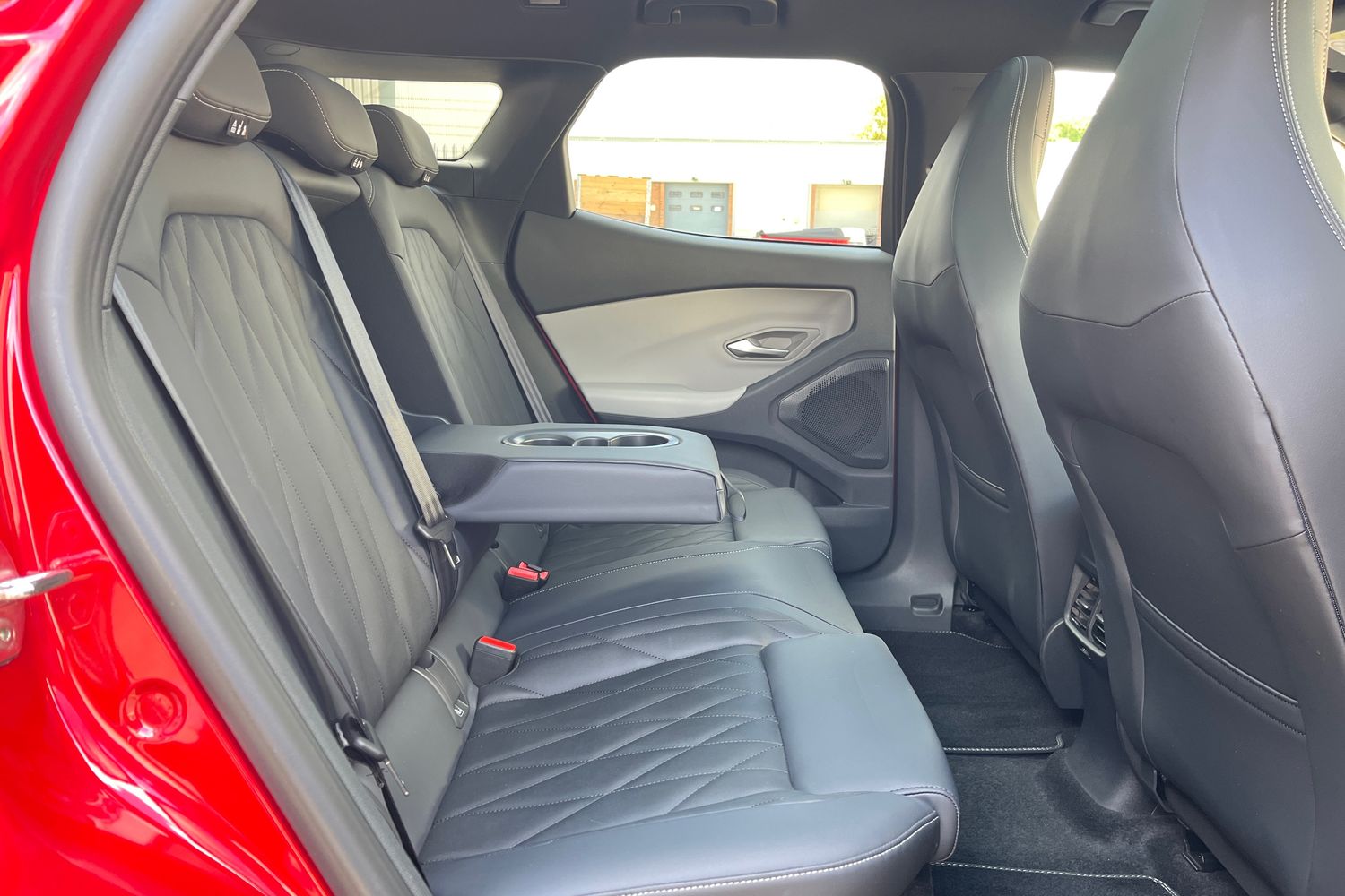 Ford Explorer Photo 26