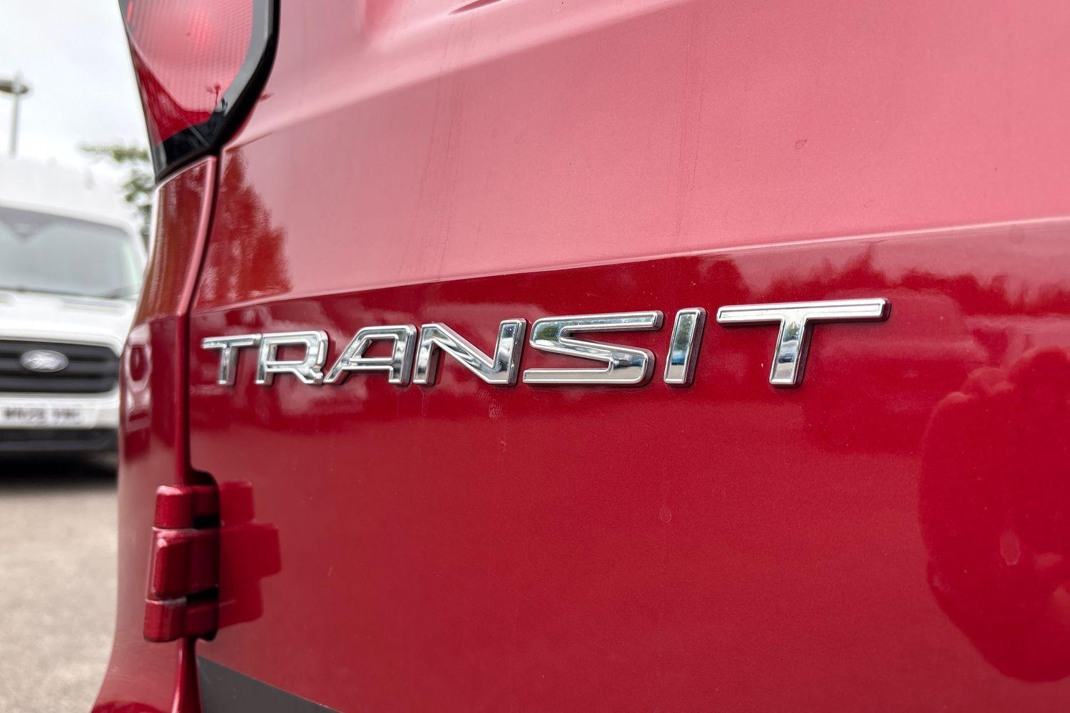 Ford TRANSIT CONNECT Photo 19