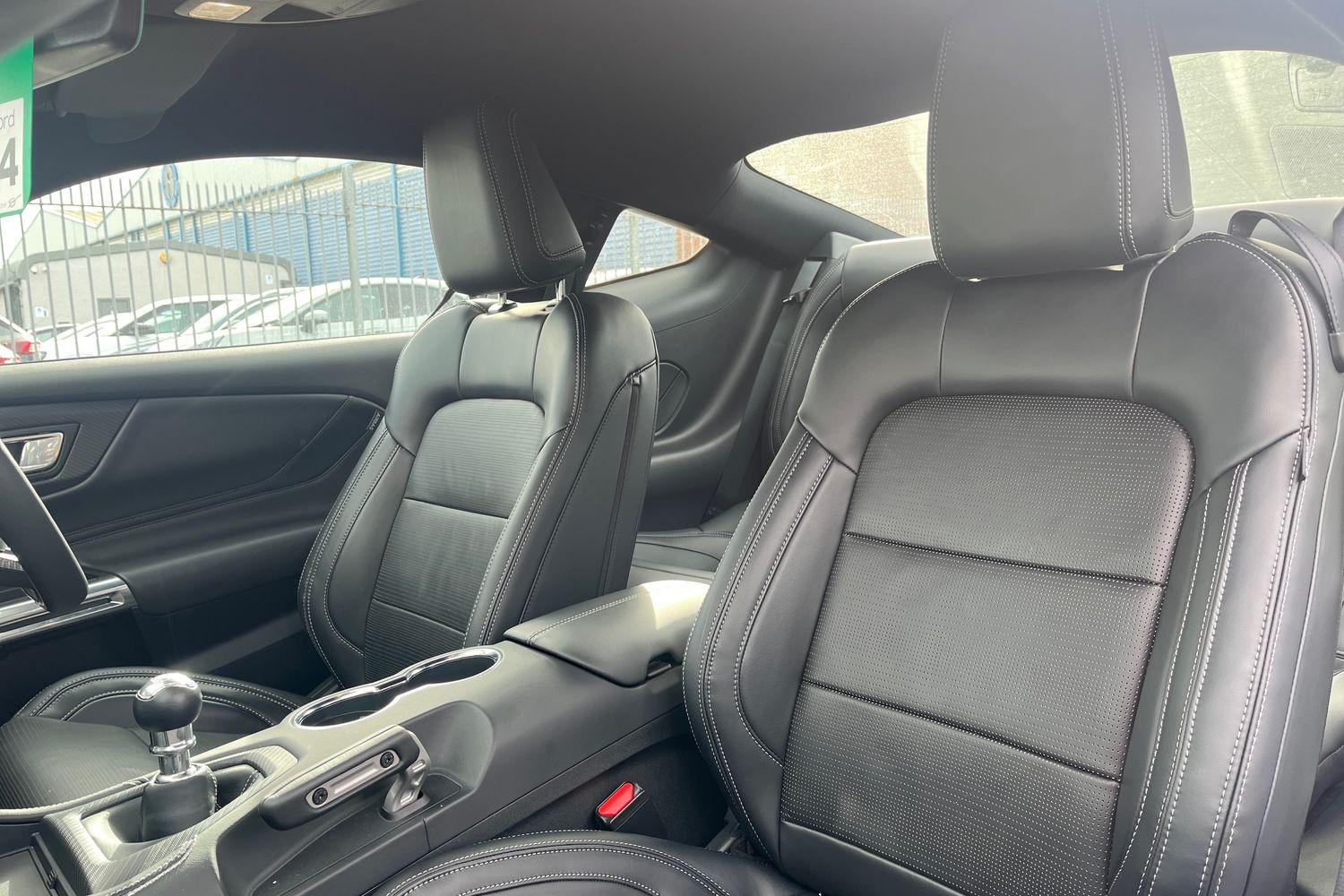 Ford MUSTANG Photo 18