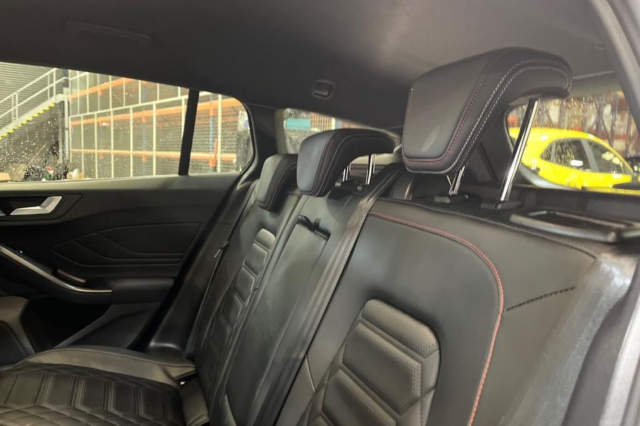 Ford FOCUS Photo autoimg-2e459060b8bdedfaea8b424bb40c9fe993313436.jpg