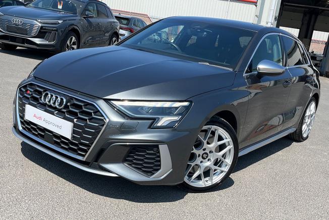 AUDI S3 Photo 24