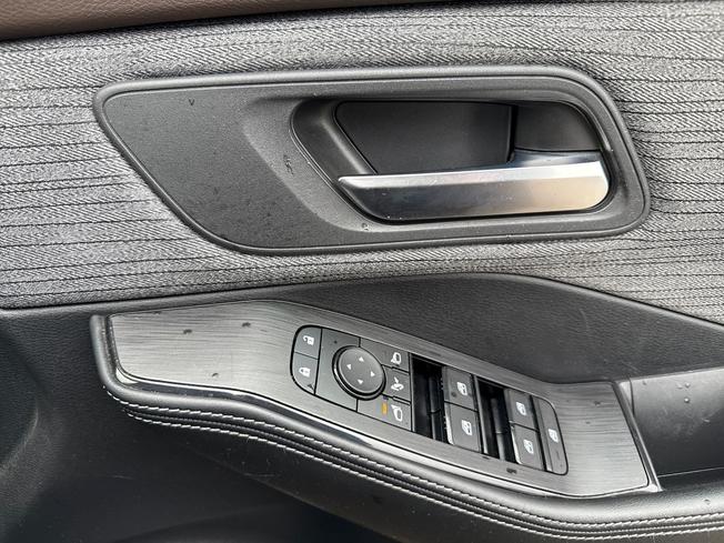NISSAN X-Trail Photo 30